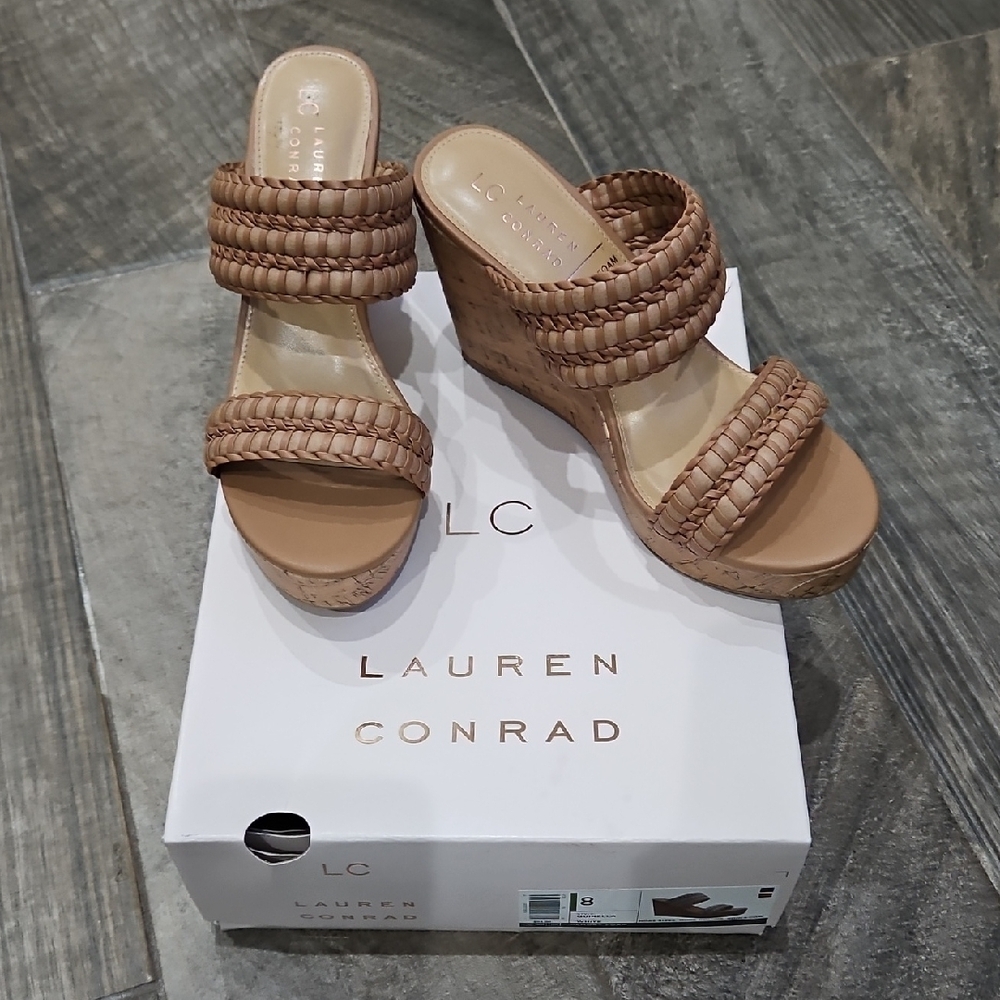 NIB! LC Quinella Sandals - Sz 8